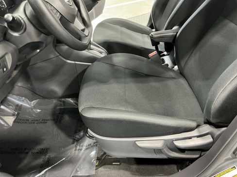 Used 2024 Nissan Kicks S image 16