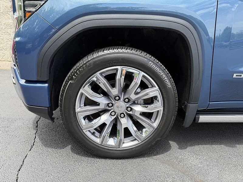 Used 2024 GMC Sierra 1500 Denali w/ Denali Reserve Package AWD/4WD image 7