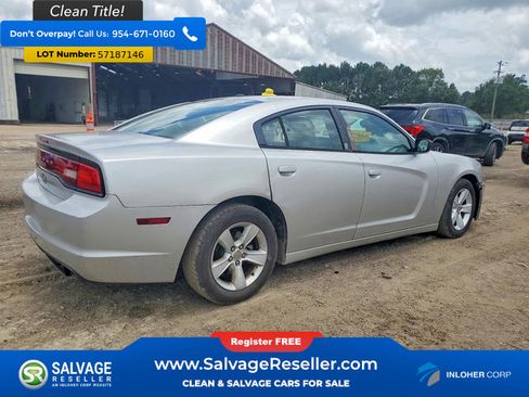 Used 2012 Dodge Charger SE w/ Connectivity Group RWD image 4