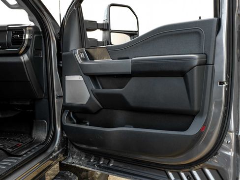 Used 2023 Ford F250 Lariat w/ Sport Appearance Package image 45