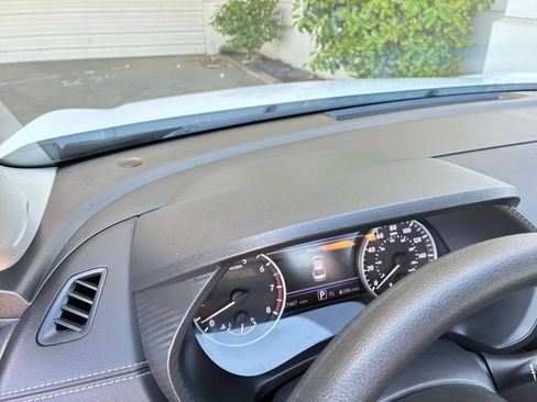 Used 2025 Nissan Sentra SV FWD image 34