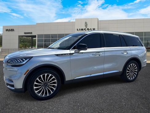 Certified 2022 Lincoln Aviator Reserve AWD/4WD image 7