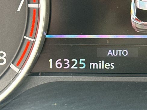 Used 2023 Nissan Rogue SV w/ SV Premium B Package image 21