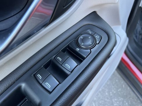 Used 2022 GMC Terrain SLT image 15