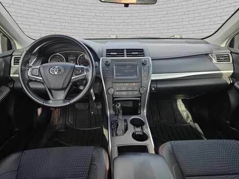Used 2015 Toyota Camry SE FWD image 10