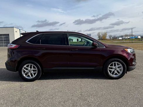 Used 2023 Ford Edge SEL image 3