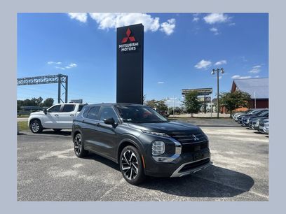 Used 2024 Mitsubishi Outlander SE