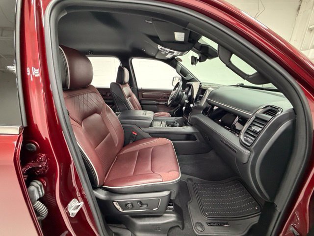 Used 2025 RAM 1500 Limited AWD/4WD image 24