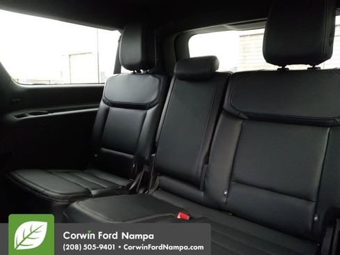 New 2026 Ford Expedition Max Platinum image 27