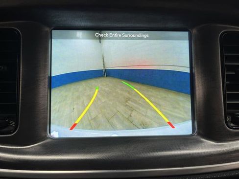 Used 2018 Dodge Charger R/T image 11