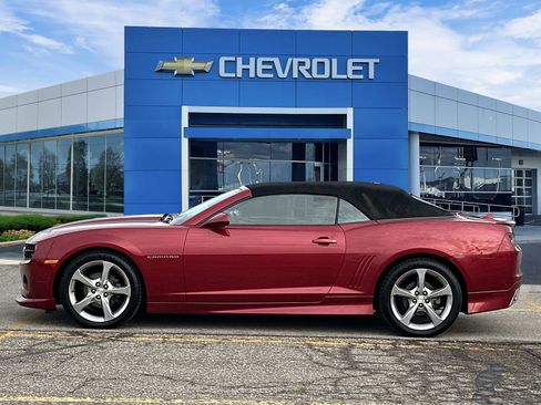Used 2013 Chevrolet Camaro LT w/ RS Package image 2