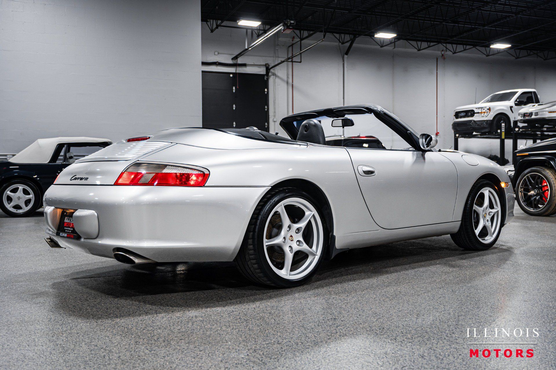Used 2002 Porsche 911 Carrera RWD image 5