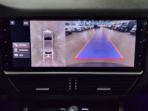 Used 2019 Porsche Cayenne S image 37