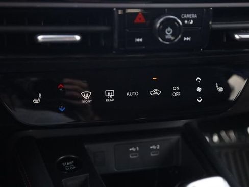 Certified 2025 Nissan Kicks SR w/ SR Premium Package FWD image 15