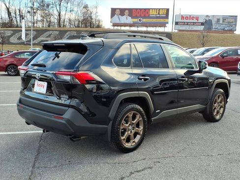 Certified 2025 Toyota RAV4 Woodland Edition image 4