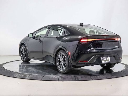 Used 2024 Toyota Prius XLE AWD/4WD image 2
