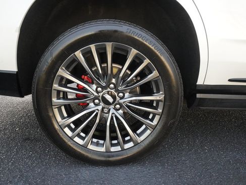 Used 2023 Cadillac Escalade V AWD/4WD image 43