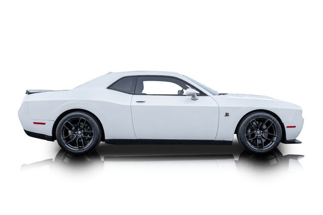 Used 2019 Dodge Challenger R/T Scat Pack RWD image 2