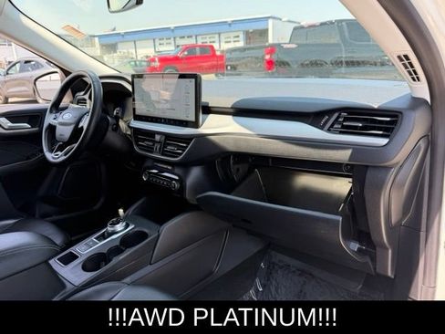 Used 2024 Ford Escape Platinum AWD/4WD image 13