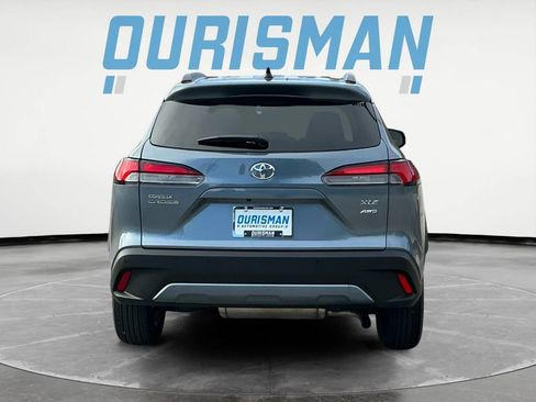 Certified 2025 Toyota Corolla Cross XLE image 6