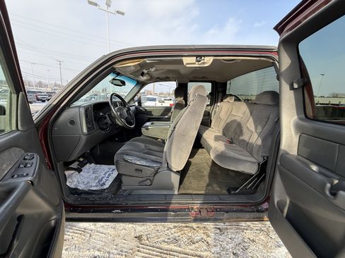 Used 2003 GMC Sierra 2500 SLE w/ Snow Plow Prep Package image 10