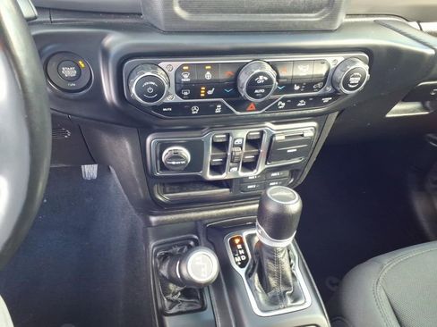 Used 2022 Jeep Gladiator Sport AWD/4WD image 26