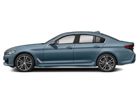 Used 2023 BMW 540i w/ M Sport Package RWD image 3