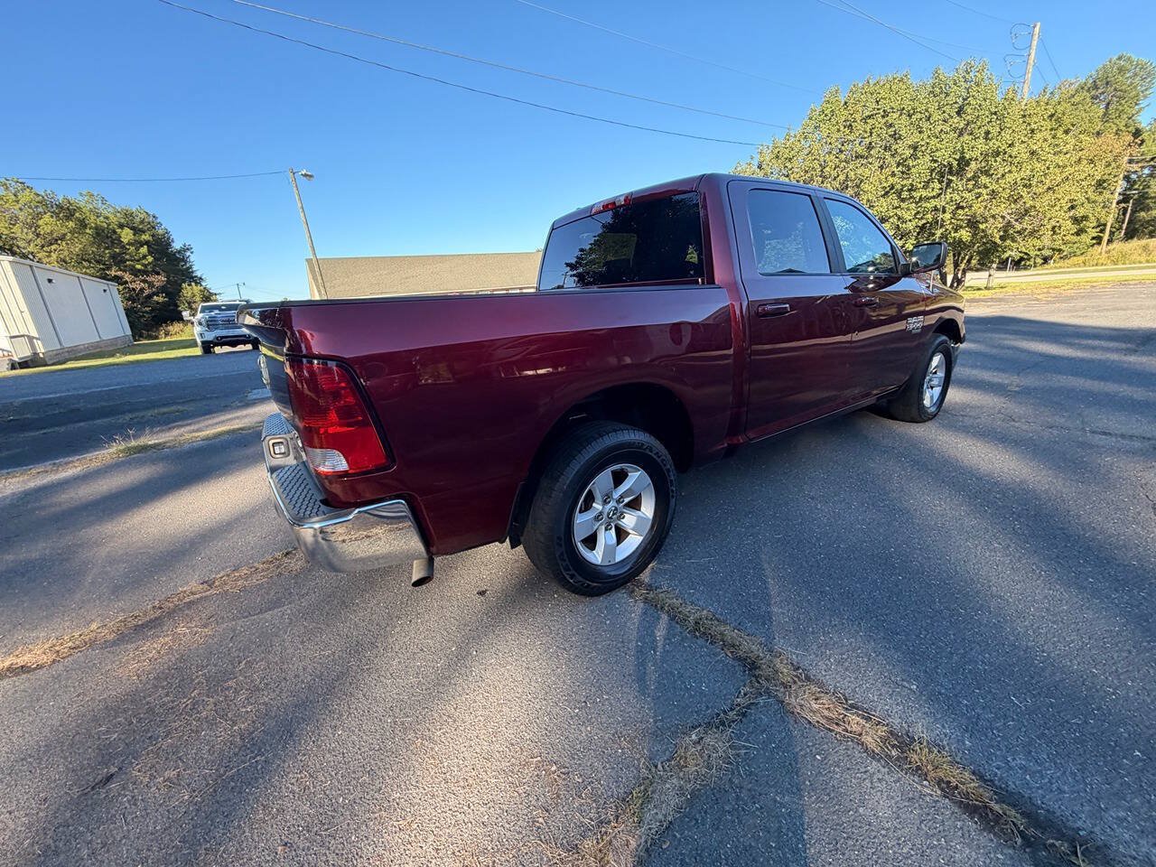 Used 2021 RAM 1500 Classic SLT RWD image 6
