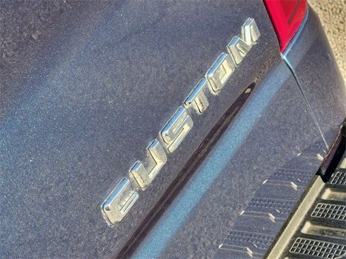 Used 2020 Chevrolet Silverado 1500 Custom w/ Custom Value Package image 12