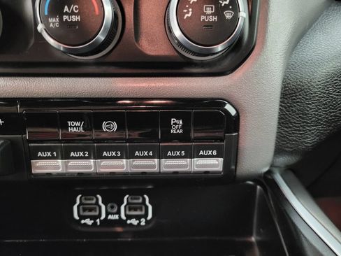Used 2021 RAM 2500 Big Horn w/ Level 1 Equipment Group AWD/4WD image 8