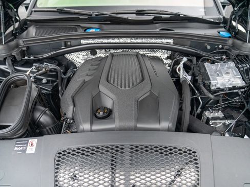 New 2026 Porsche Macan image 29