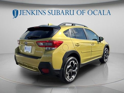 Used 2022 Subaru Crosstrek 2.5i Limited w/ Moonroof Package 2 AWD/4WD image 3