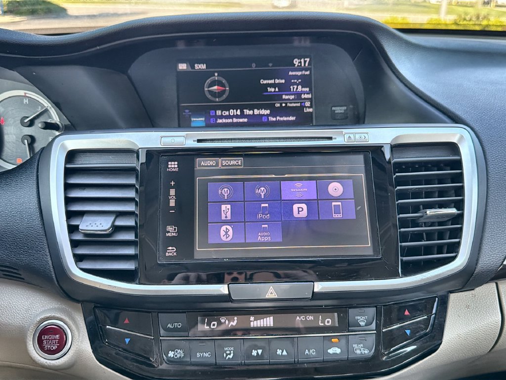Used 2017 Honda Accord EX-L image 12