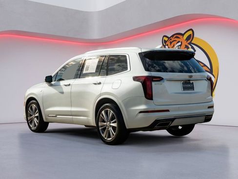 Used 2023 Cadillac XT6 Premium Luxury FWD image 7