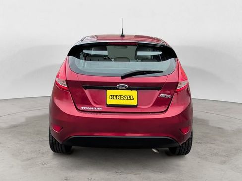 Used 2013 Ford Fiesta Titanium w/ Black Sport Appearance Pkg FWD image 4