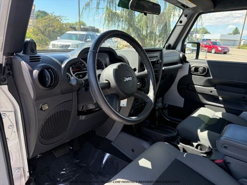 Used 2010 Jeep Wrangler Sport AWD/4WD image 9