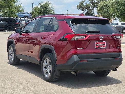 Certified 2022 Toyota RAV4 XLE w/ Convenience Package FWD image 3