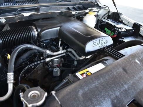 Used 2019 RAM 1500 Tradesman w/ Chrome Appearance Group image 19