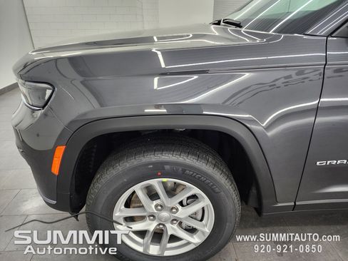 New 2025 Jeep Grand Cherokee L Laredo w/ Trailer Tow Package image 34