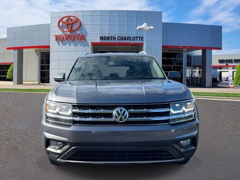 Used 2018 Volkswagen Atlas SE FWD image 2