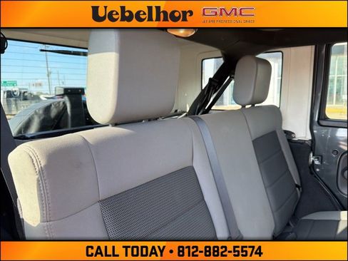 Used 2010 Jeep Wrangler Unlimited Rubicon w/ Dual Top Group image 5