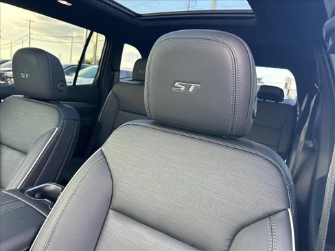 New 2026 Buick Enclave Sport Touring w/ Power Package FWD image 29