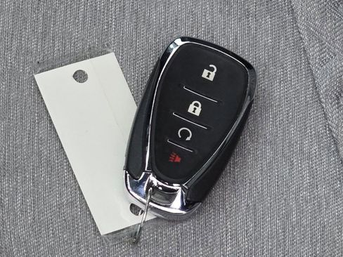 Used 2023 Chevrolet Equinox LS w/ LS Convenience Package image 29