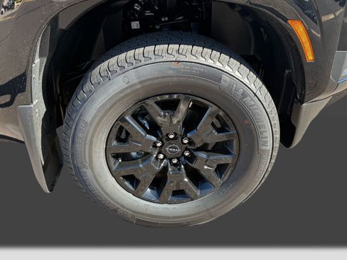 New 2026 Nissan Frontier SV w/ Tow Package image 9