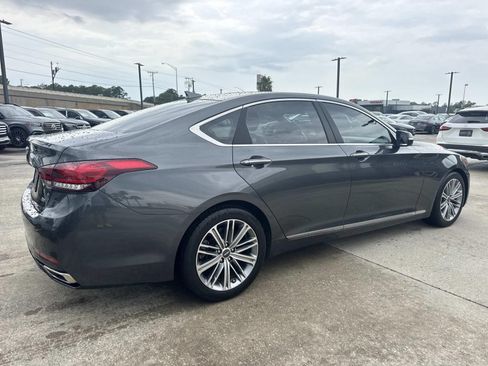 Used 2018 Genesis G80 3.8 RWD image 6