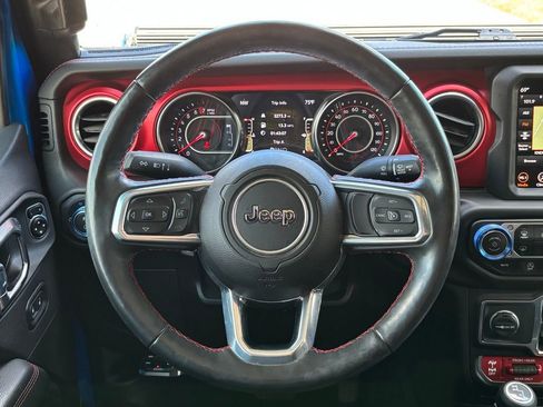 Used 2021 Jeep Gladiator Rubicon AWD/4WD image 15