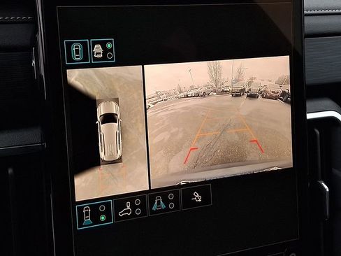 Used 2025 GMC Acadia Elevation image 23