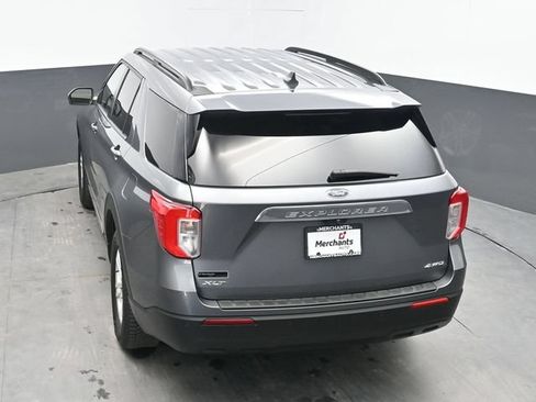 Used 2022 Ford Explorer XLT AWD/4WD image 33
