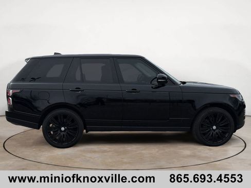 Used 2020 Land Rover Range Rover HSE image 2
