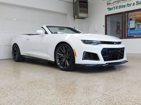 Used 2024 Chevrolet Camaro ZL1 RWD image 9